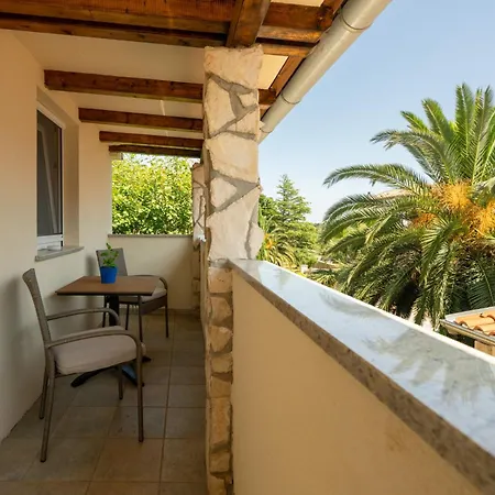 Luce Apartment Ližnjan